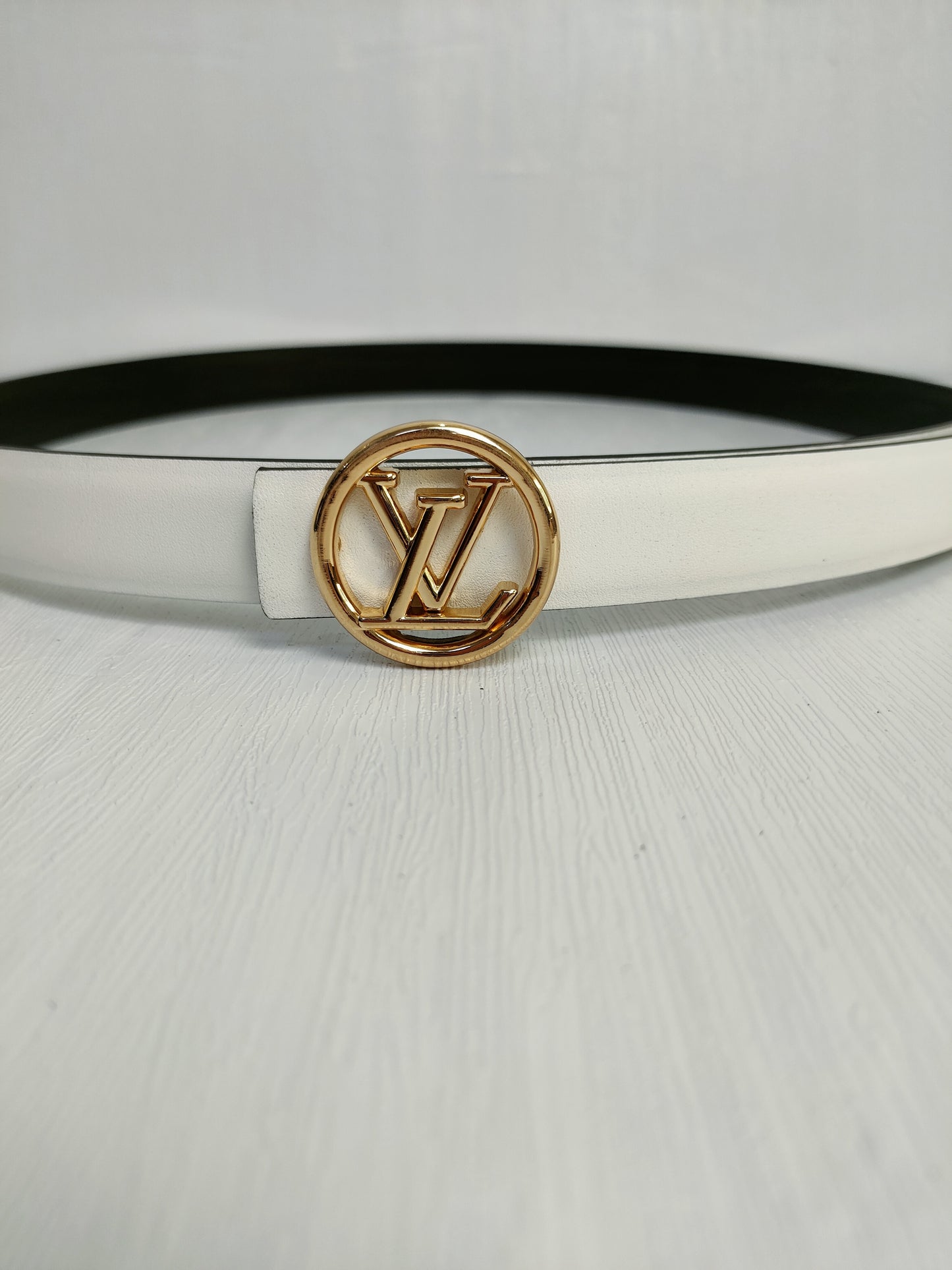 Louis Vuitton Leather Belt "White-Gold"