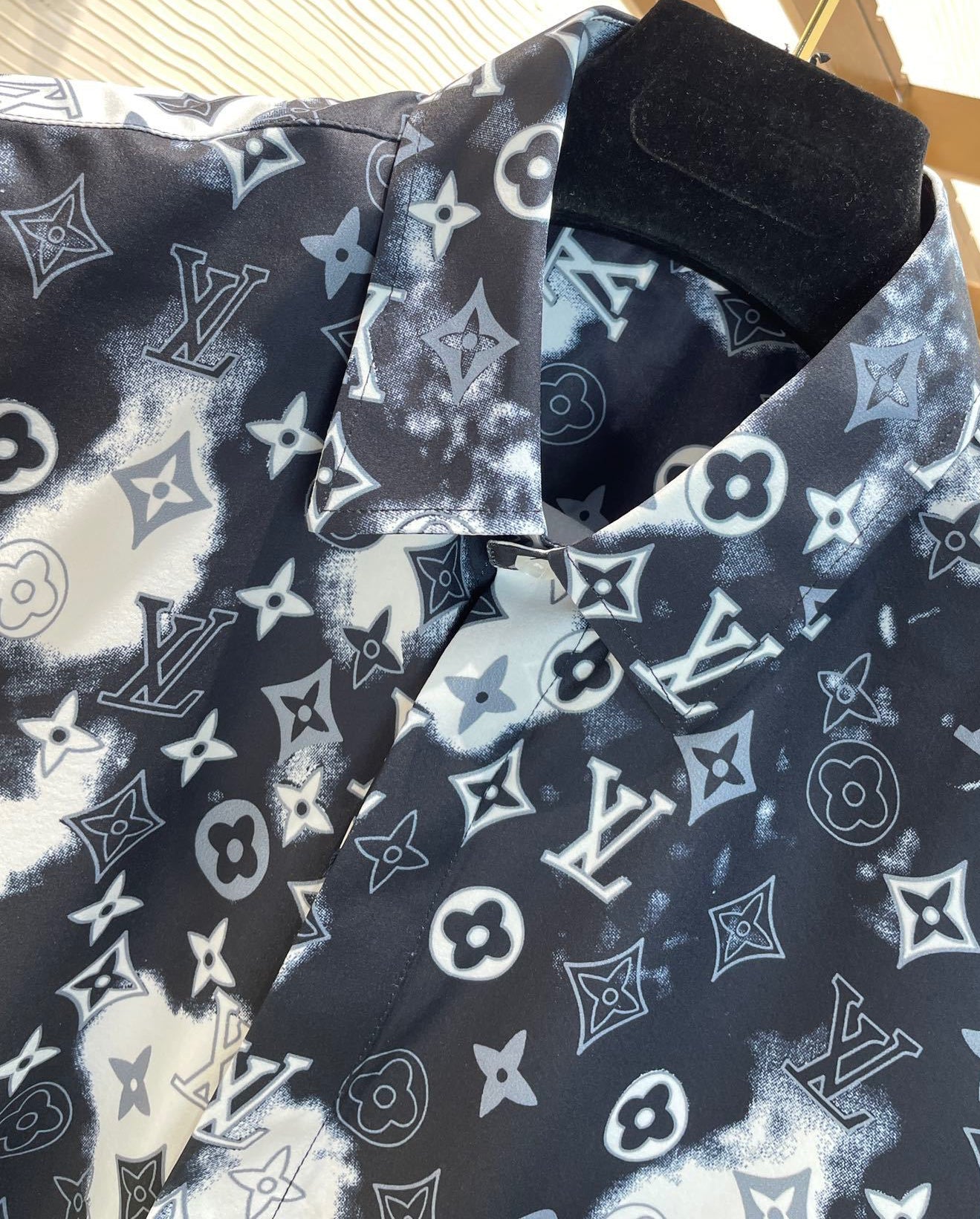 Louis Vuitton Monogam Shirt "Black-White"