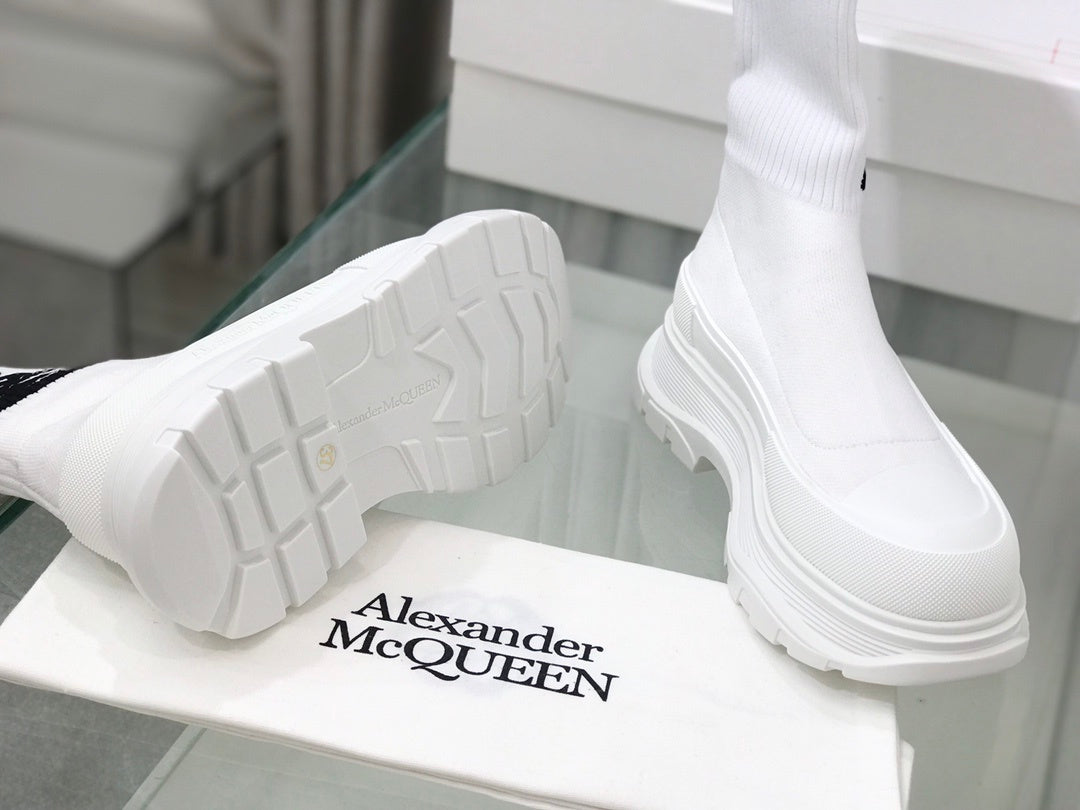 Alexander McQueen Tread Slick Boot "Ribbed White"