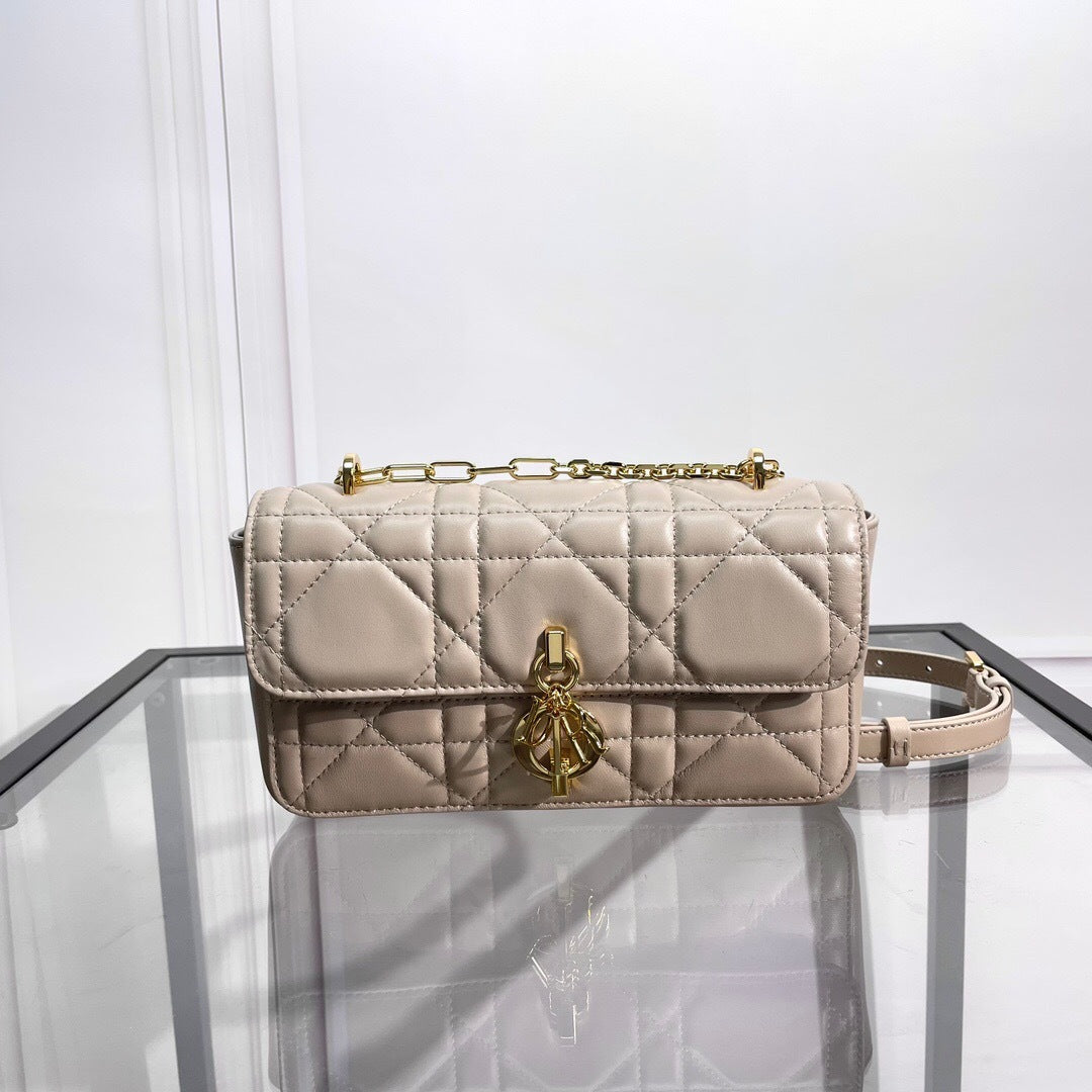 Dior Miss Daisy Mini Bag