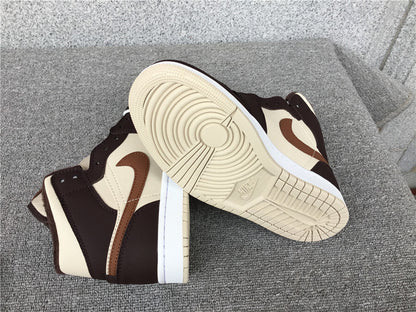 Air Jordan 1 Mid SE "Brown Basalt Fleece"