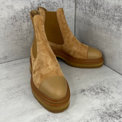 Chanel Chelsea Boots "Camel Brown"