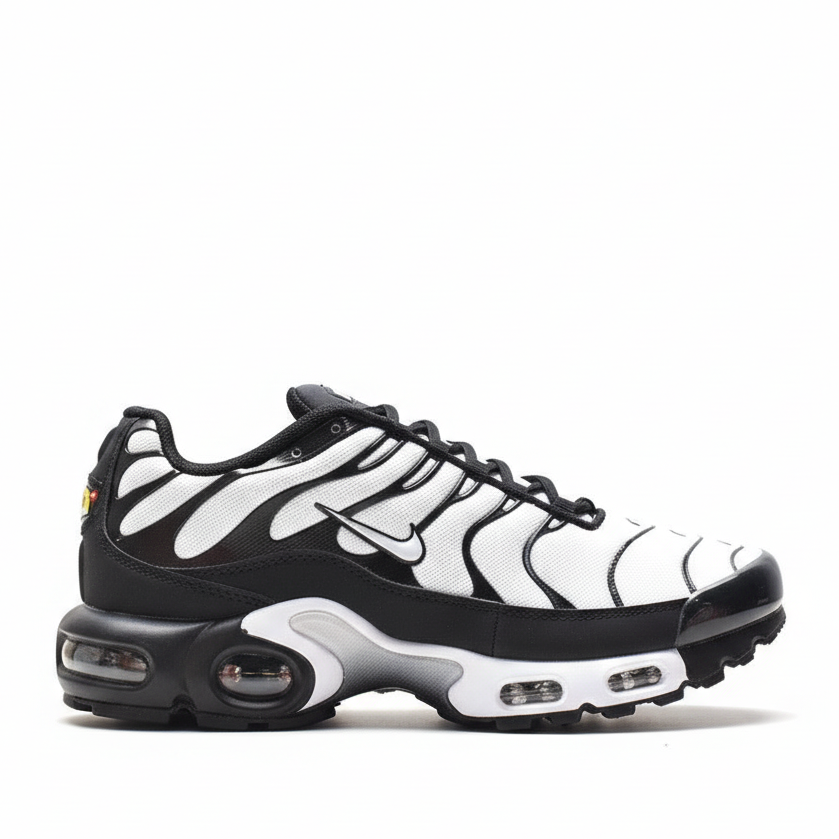 Nike Air VaporMax Plus “White-Black”