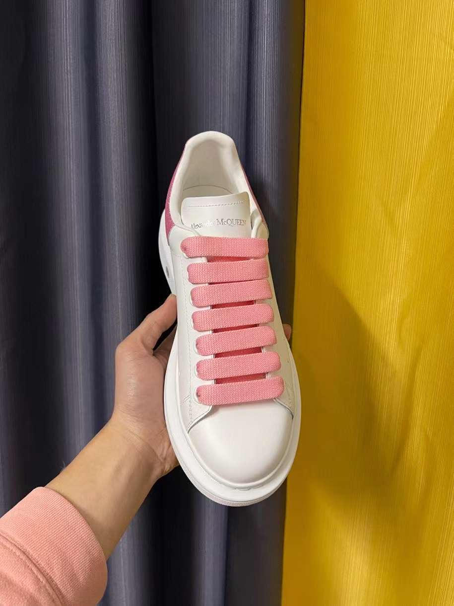 Alexander McQueen Oversized "White-Pink Glitter"