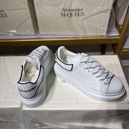 Alexander McQueen Oversized "New Tech Calf-White-Black"