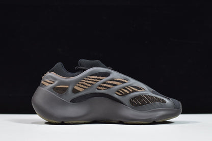 Yeezy 700 V3 “Clay Brown”