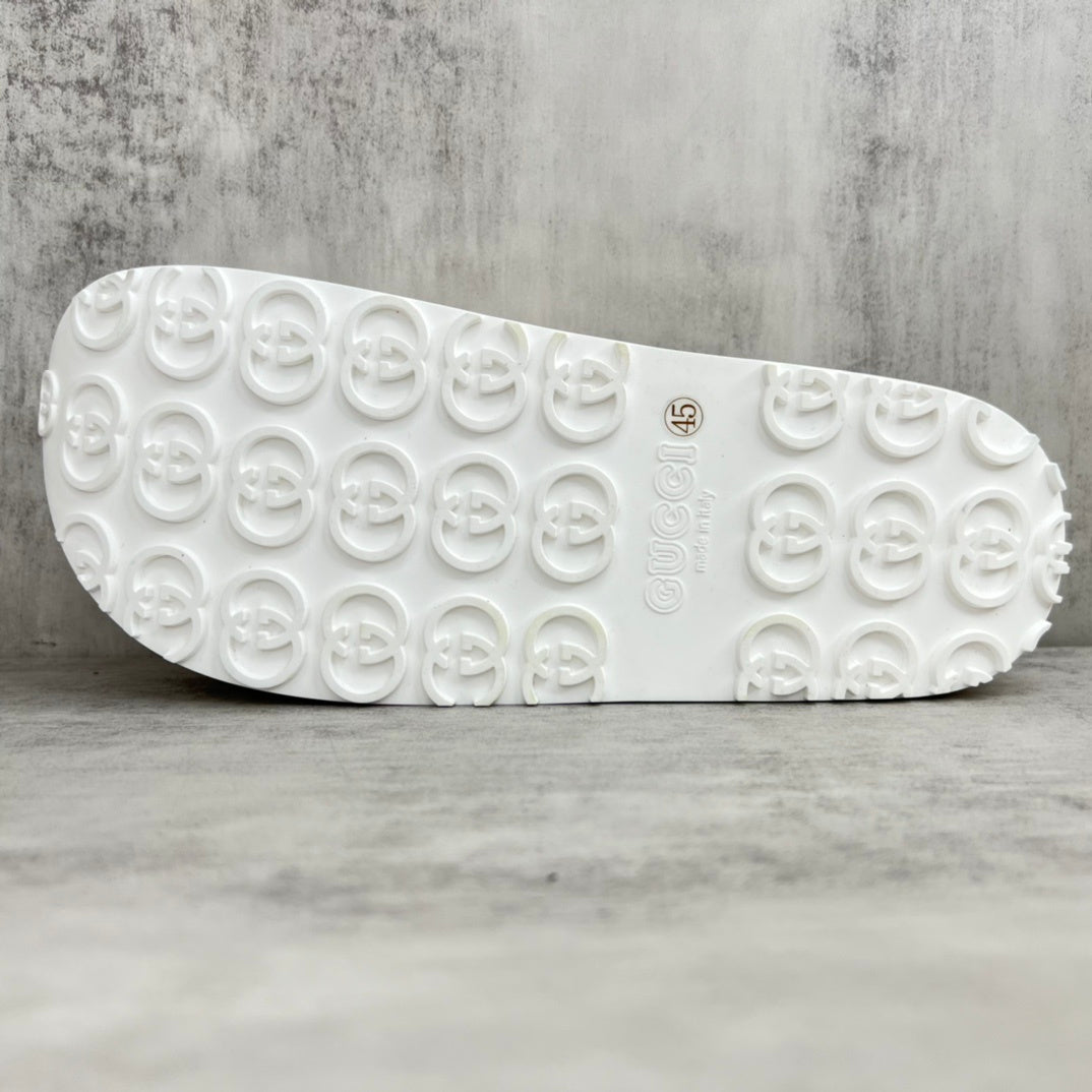 Gucci Slides "Cream"