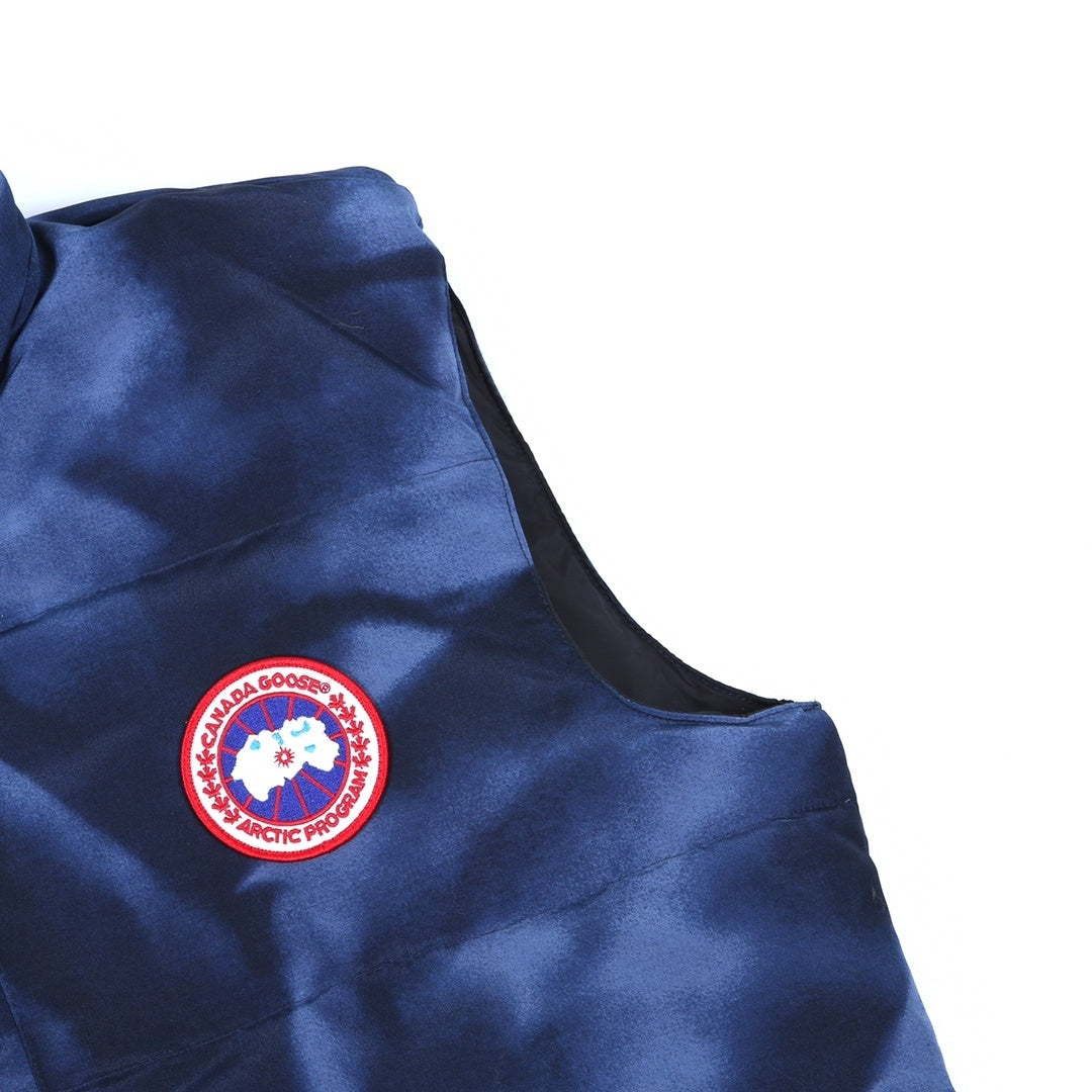 Canada Goose Freestyle Down Vest "Blue Camo".
