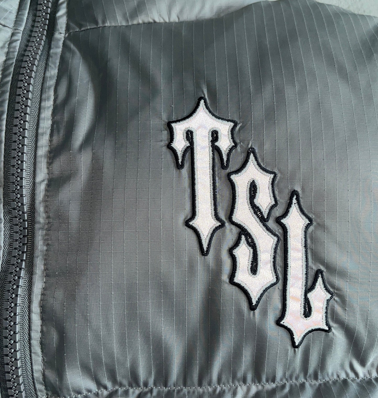 Trapstar Shooters Down Vest "Grey-Reflective Logo"