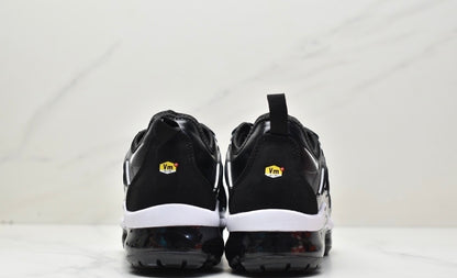 Nike Air VaporMax Plus “Black-White”