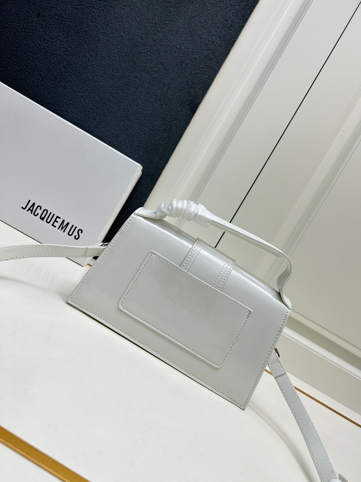 Jacquemus Le Grand Bambino