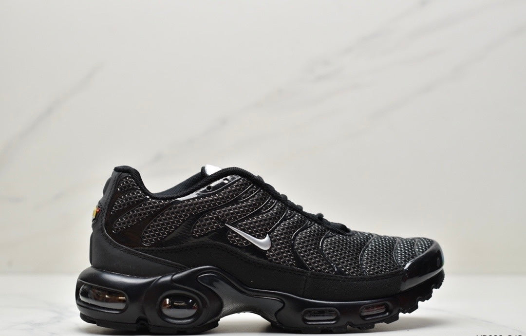 Nike Air VaporMax Plus "Black"