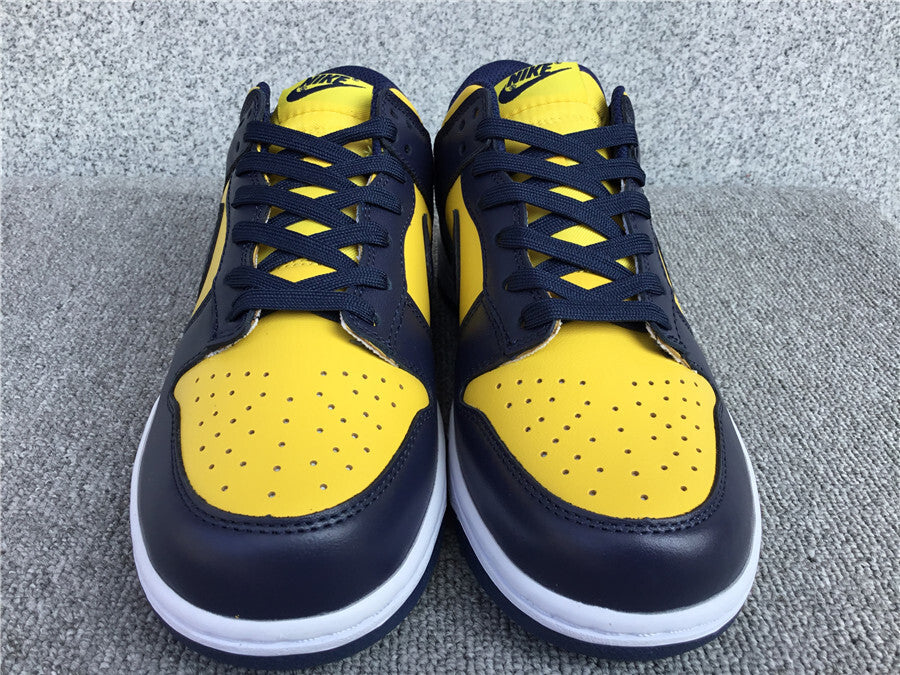 Nike Dunk Low "Michigan"