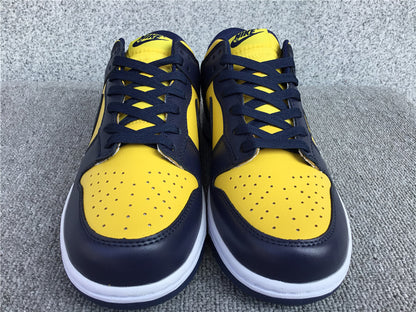 Nike Dunk Low "Michigan"