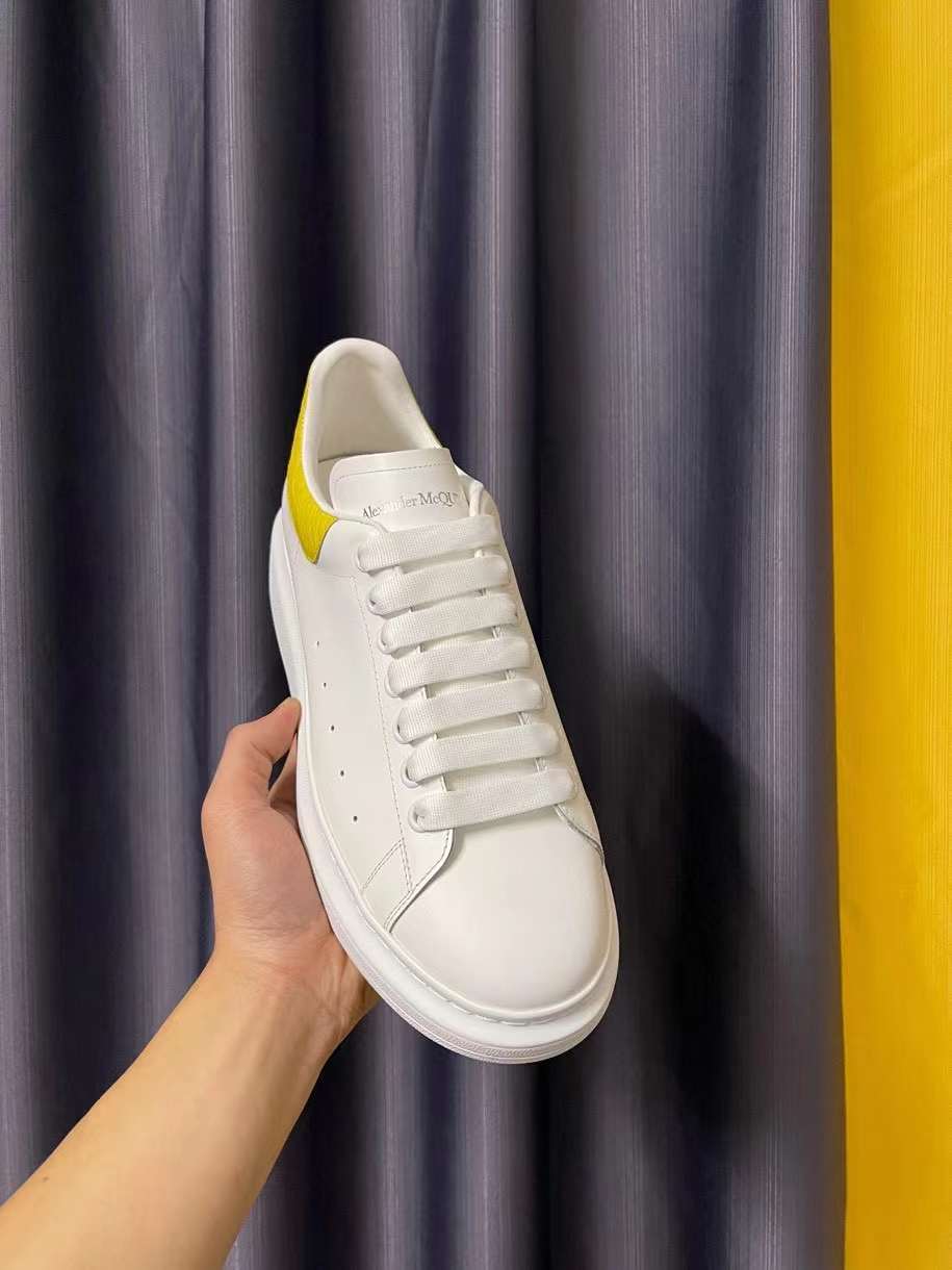 Alexander McQueen Oversized "White-Yellow Crocodile"