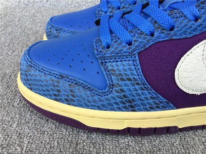 Undefeated x Nike Dunk Low SP "Undefeated Dunk vs. AF1"