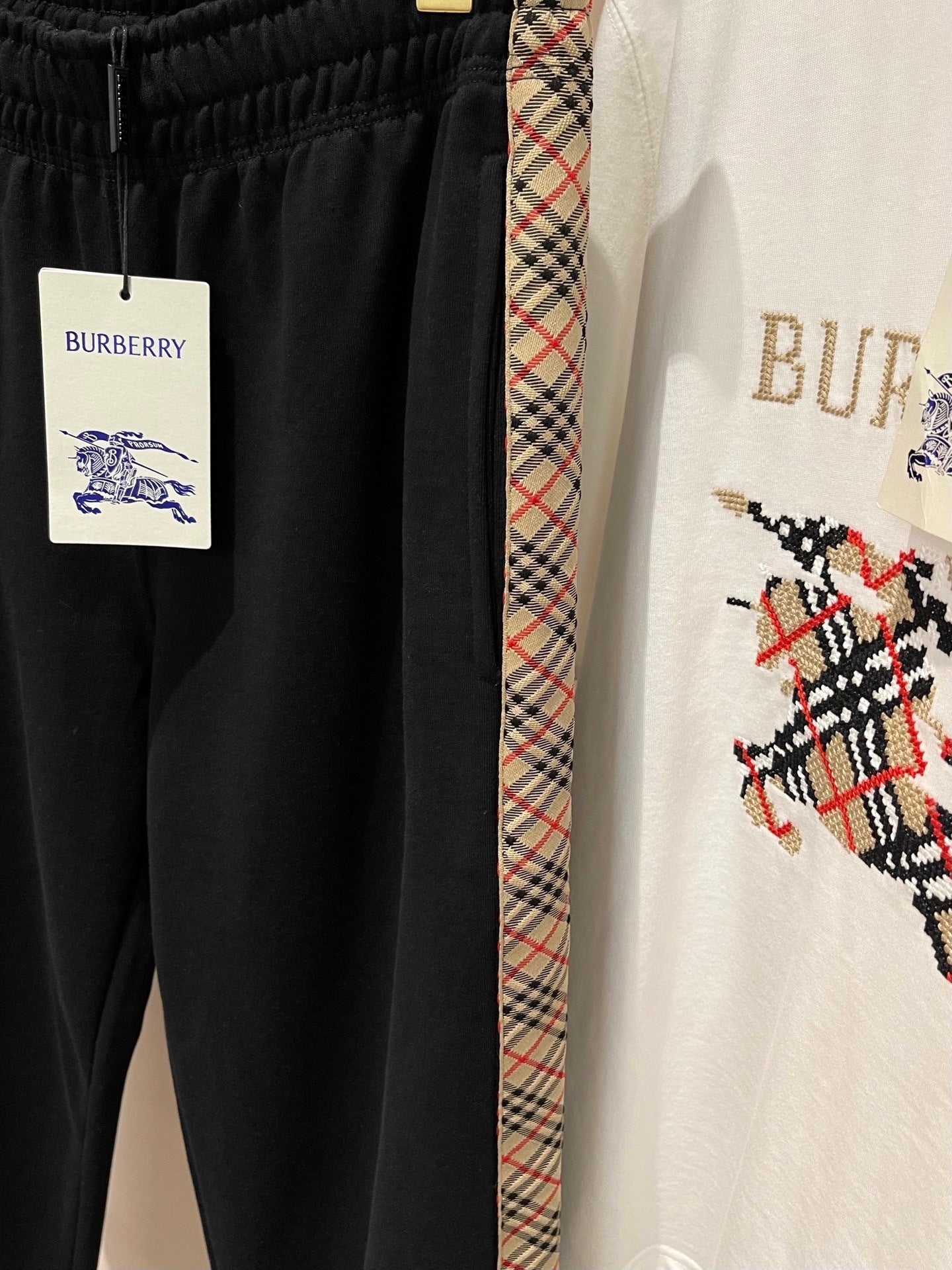 Burberry Check Trim Cotton Jogging Pants "Black"