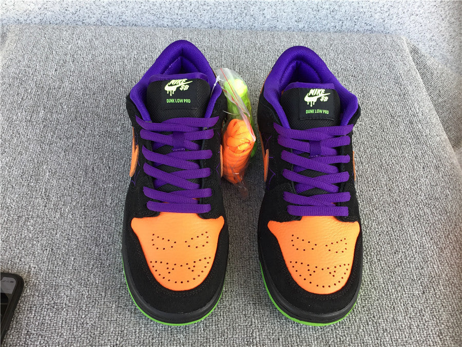 Nike SB Dunk Low "Night Of Mischief"