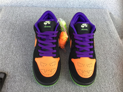Nike SB Dunk Low "Night Of Mischief"