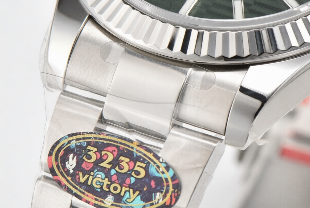 Rolex Date Just 41mm Oyster Bracelet Green Fluted Dial