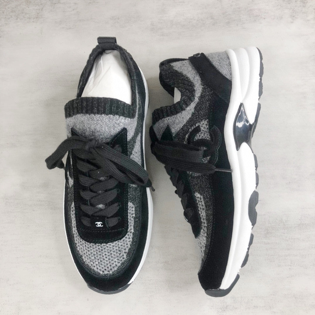 Chanel Interlocking CC "Black-Grey"