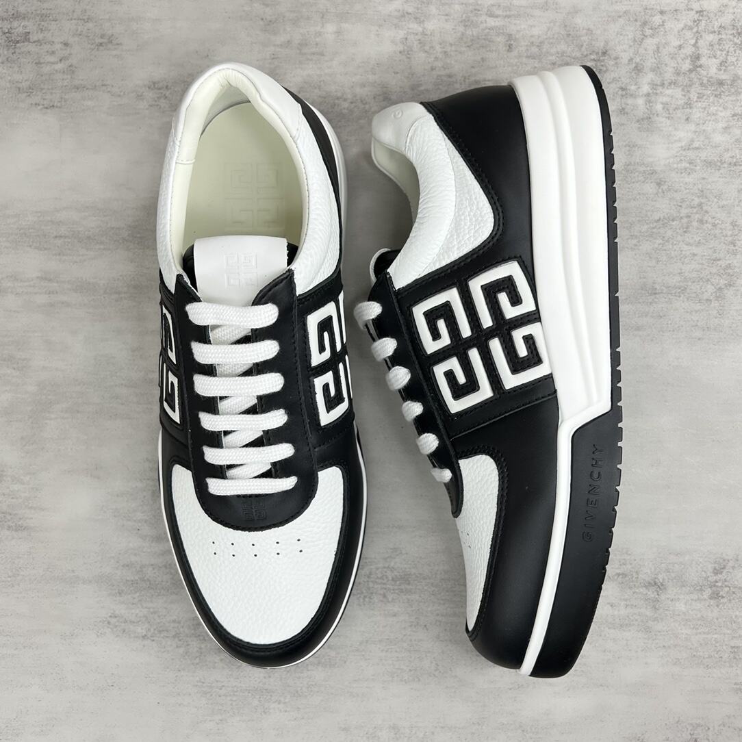 Givenchy Low-Top G4 "Black-White"
