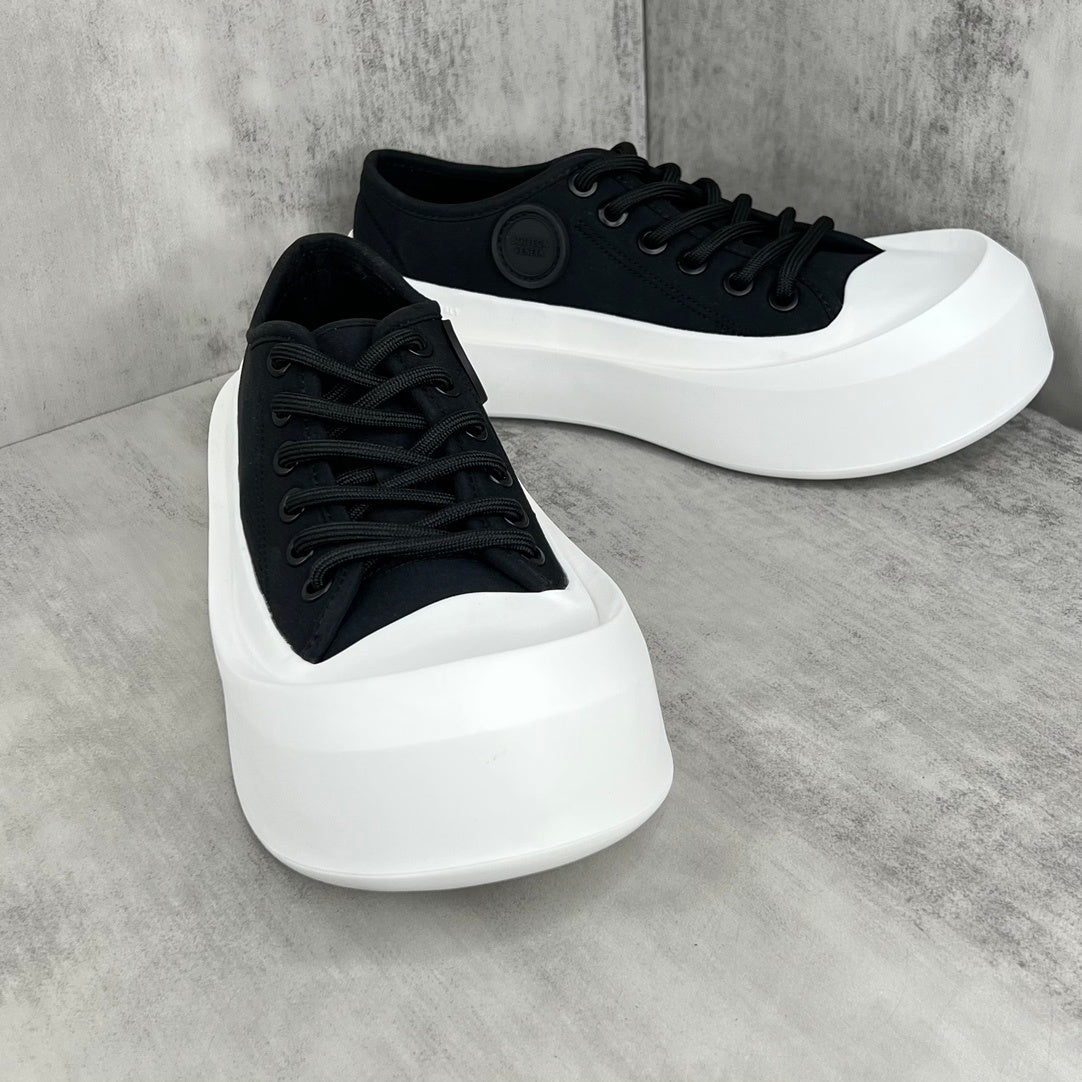 Bottega Veneta Jumbo "Black-White"