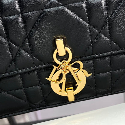 Dior Miss Daisy Mini Bag