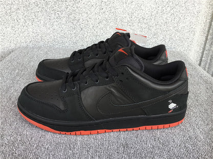 Nike SB Dunk Low TRD QS "Black Pigeon"