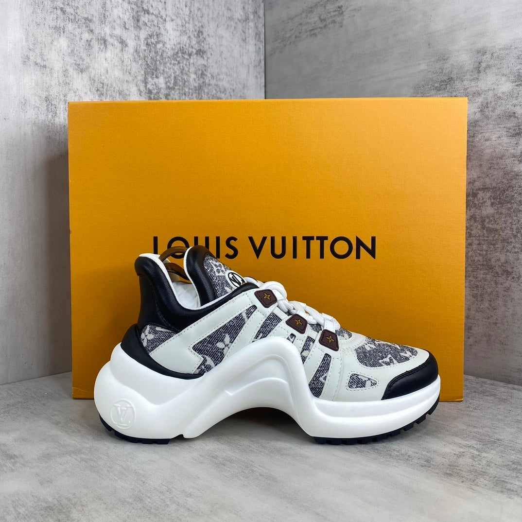 Louis Vuitton Arklight "White-Black Denim"
