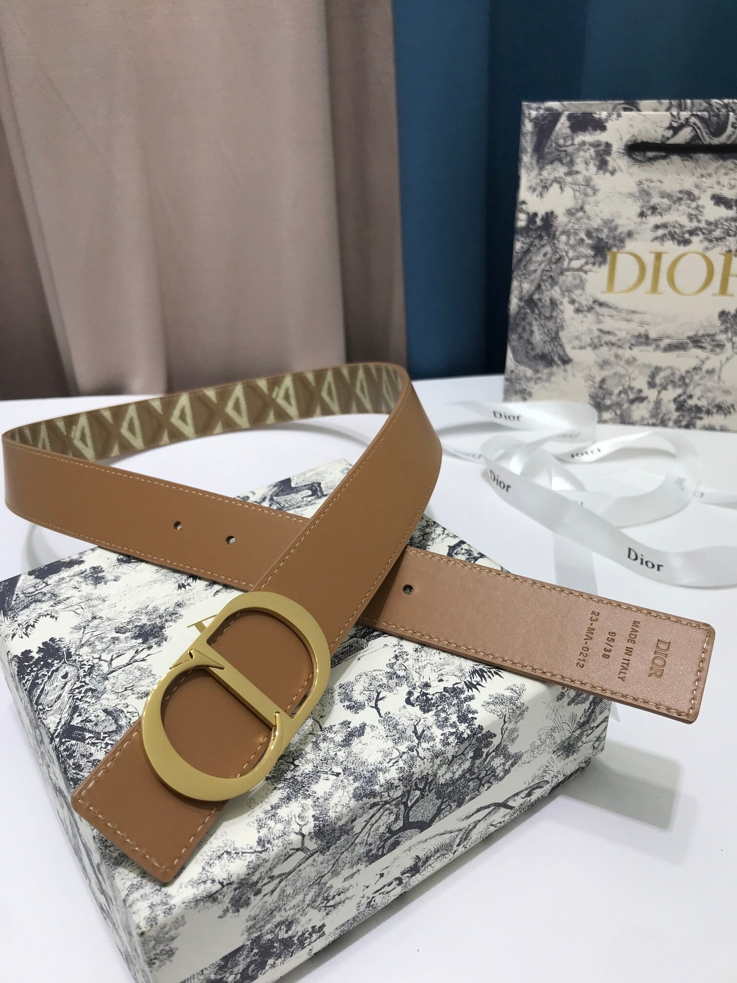 Dior CD Diamond 35mm Reversible CD Icon Belt "Beige"