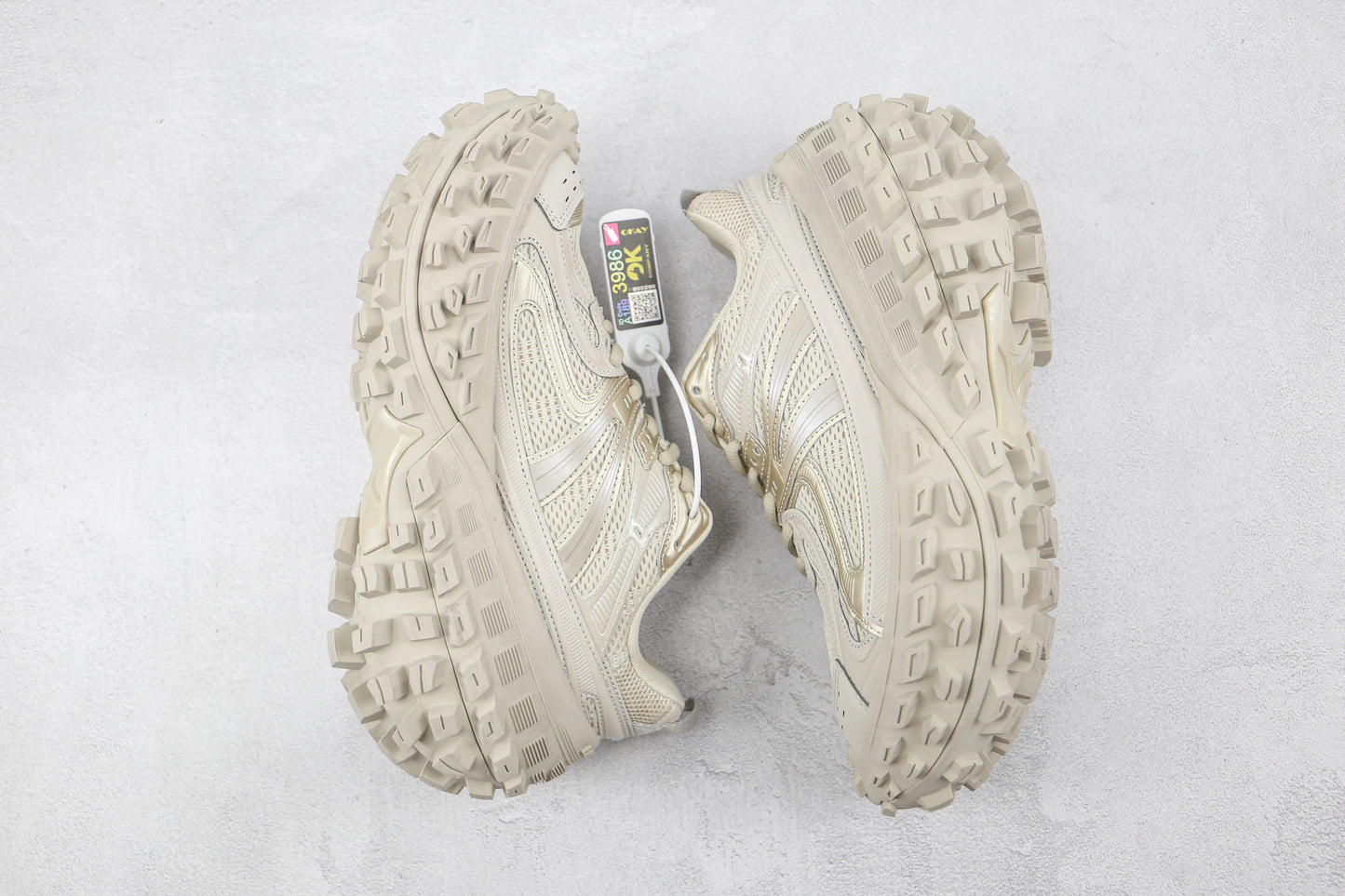 Balenciaga Bouncer "Beige"