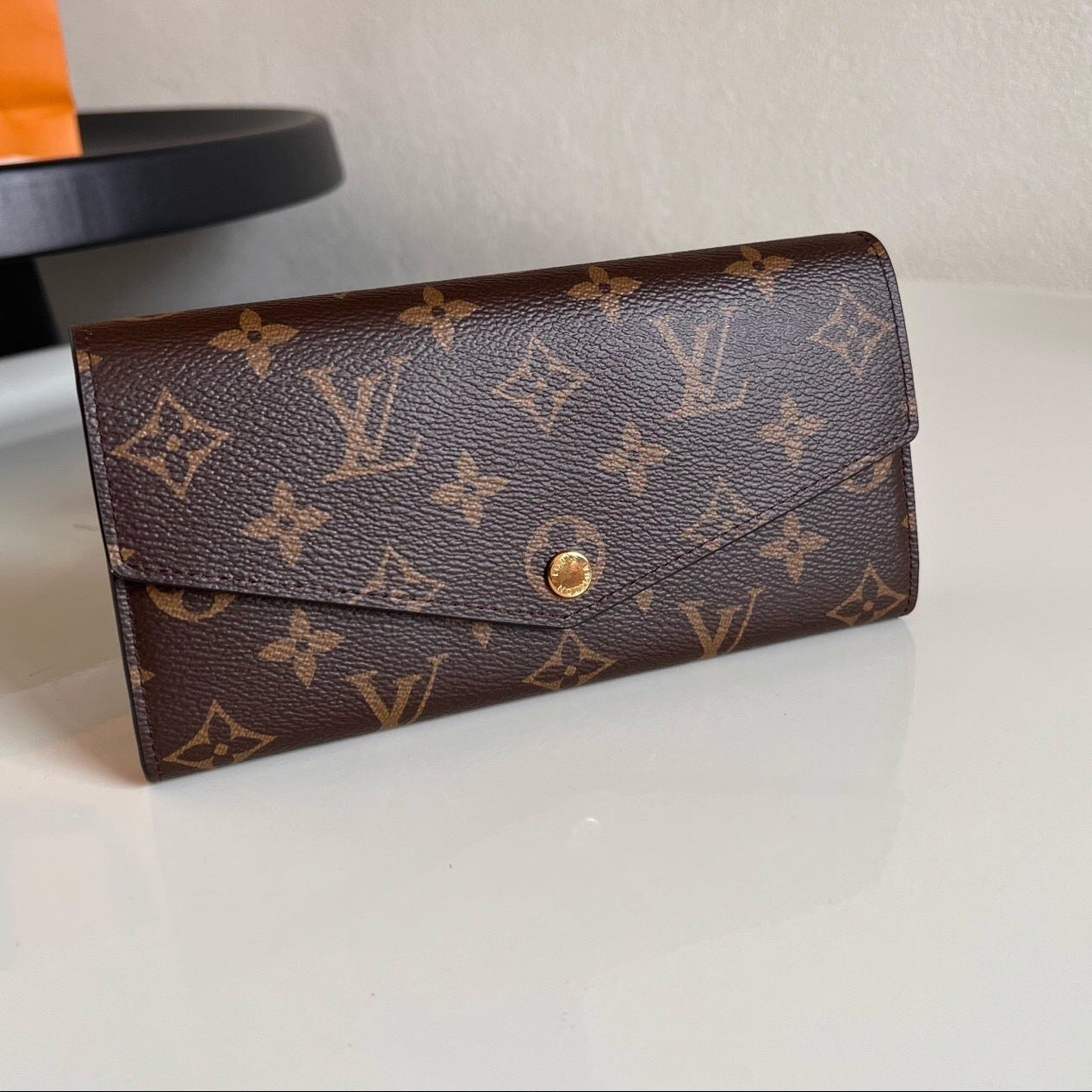 Louis Vuitton Sarah Wallet "Monogram"
