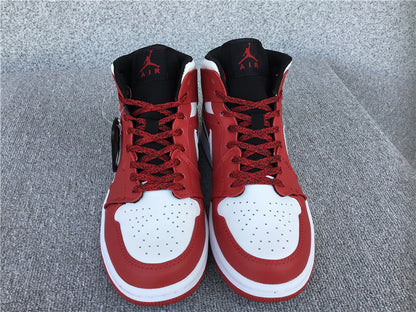 Air Jordan 1 Mid "Gym Red"
