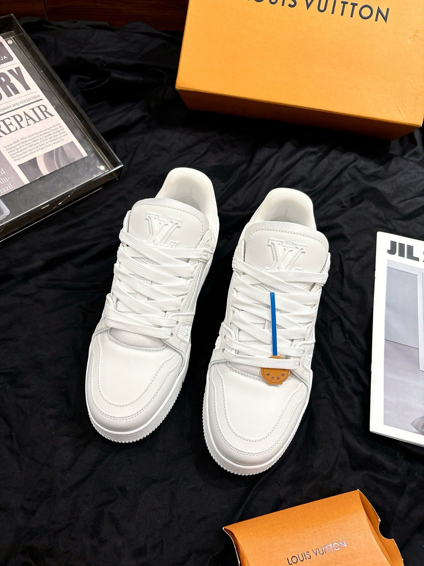 Louis Vuitton LV Trainers "White"