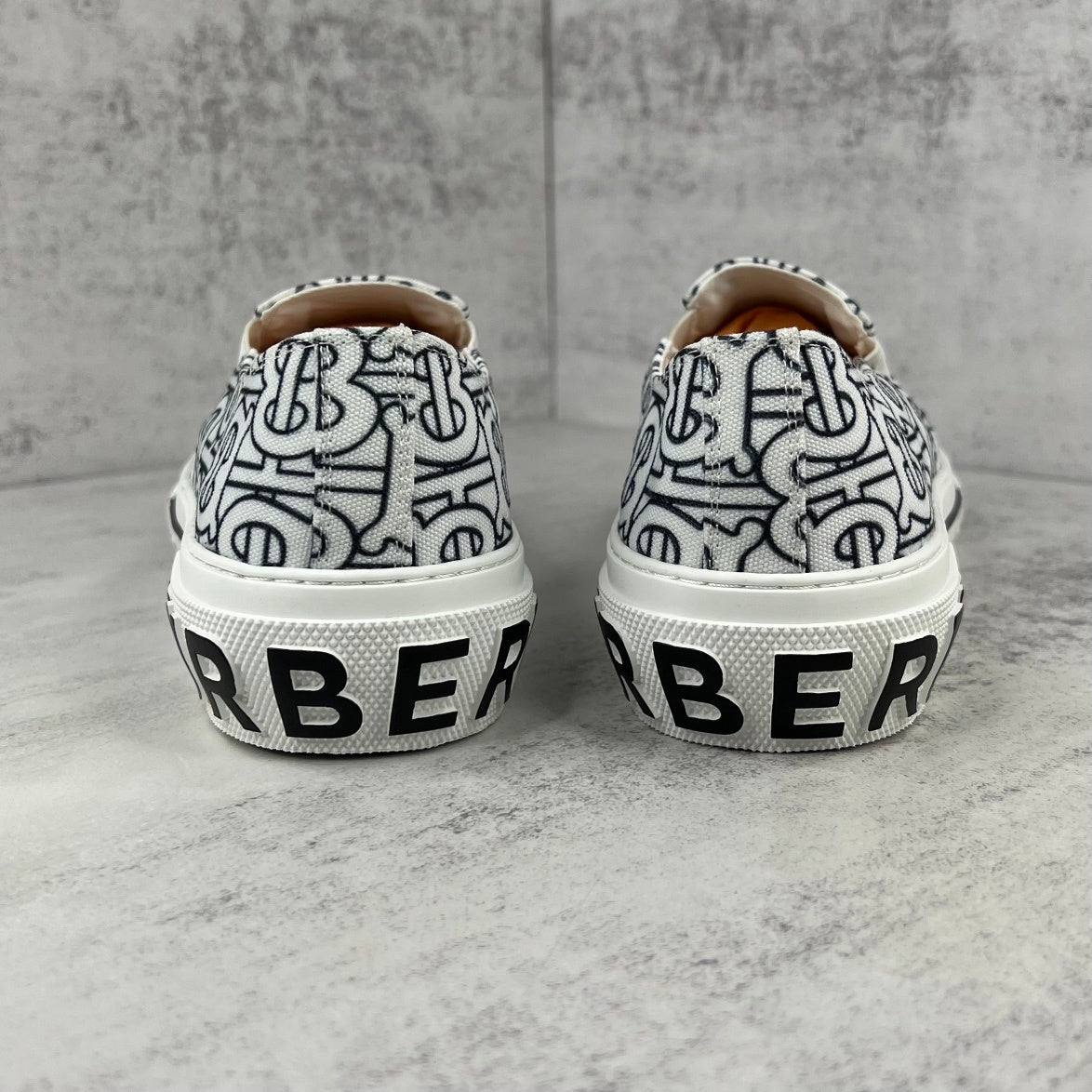 Burberry Slip-On "White-Black Monogram"