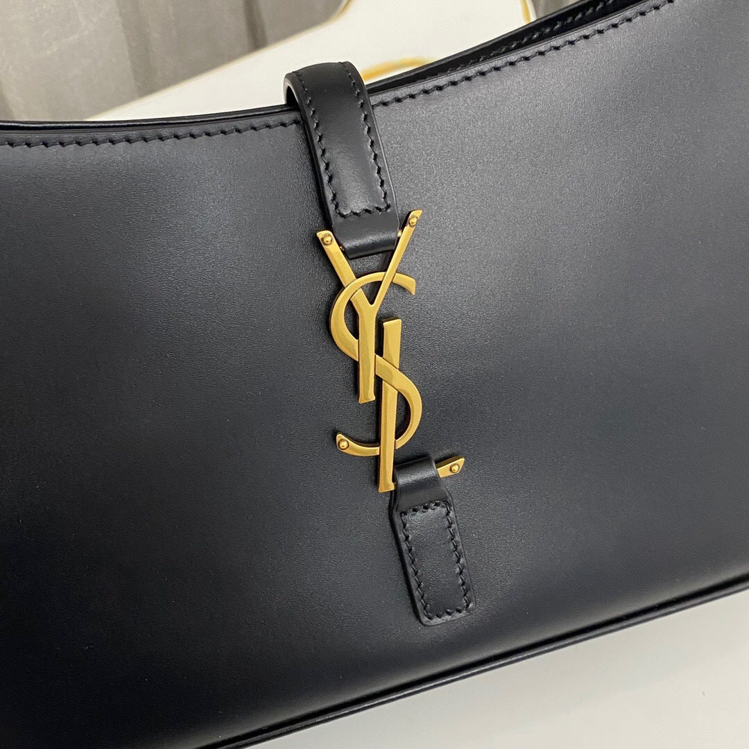 Saint Laurent le 5 à 7 in Smooth Leather