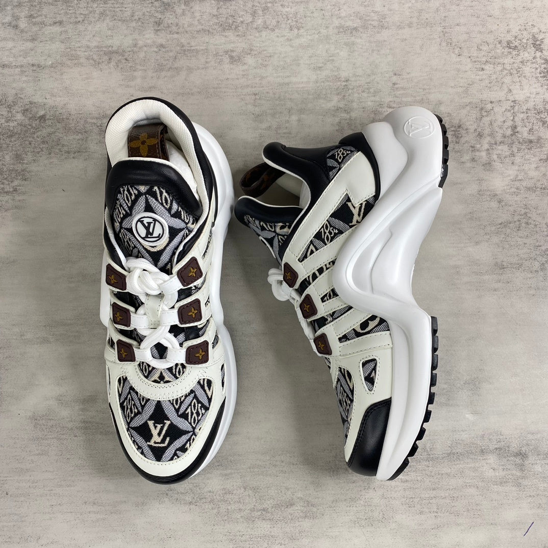 Louis Vuitton Arklight "White-Black Embroided"