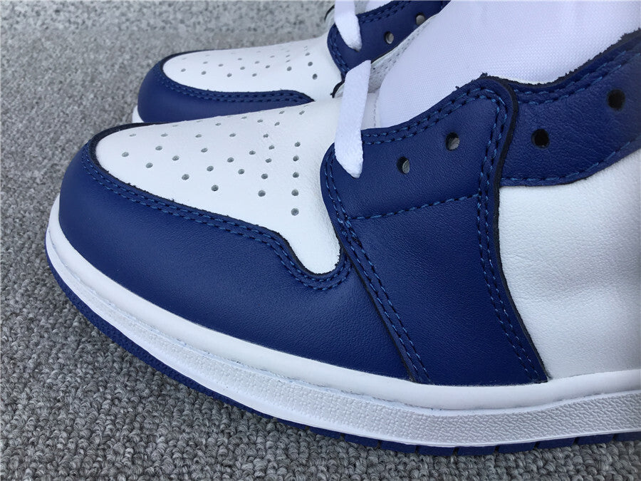 Air Jordan 1 Retro High OG "Storm Blue"