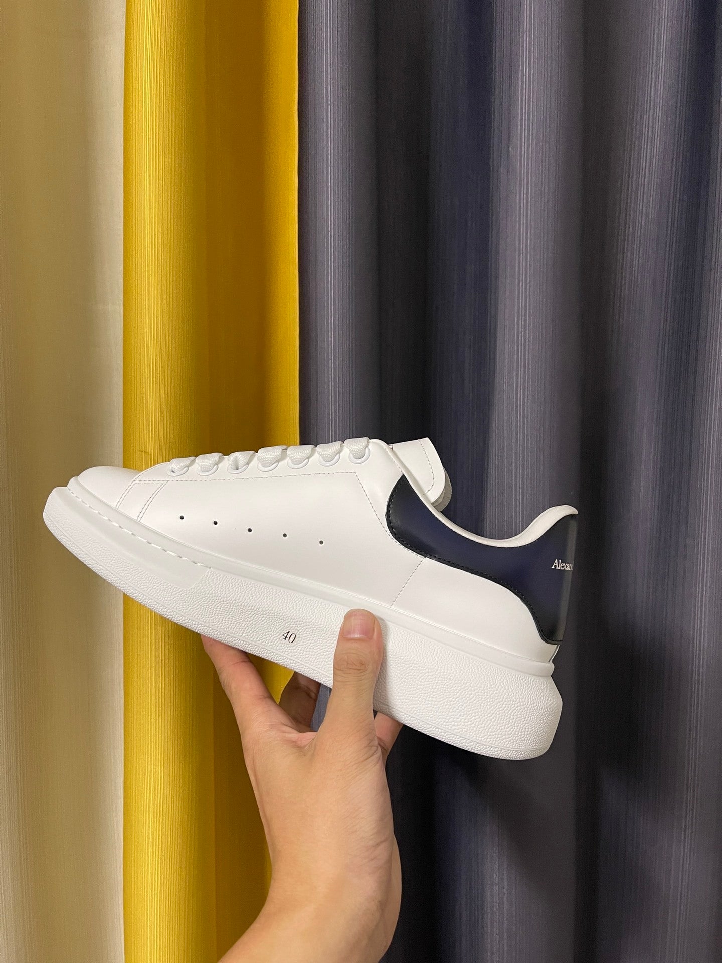 Alexander McQueen Oversized "White-Anthracite"