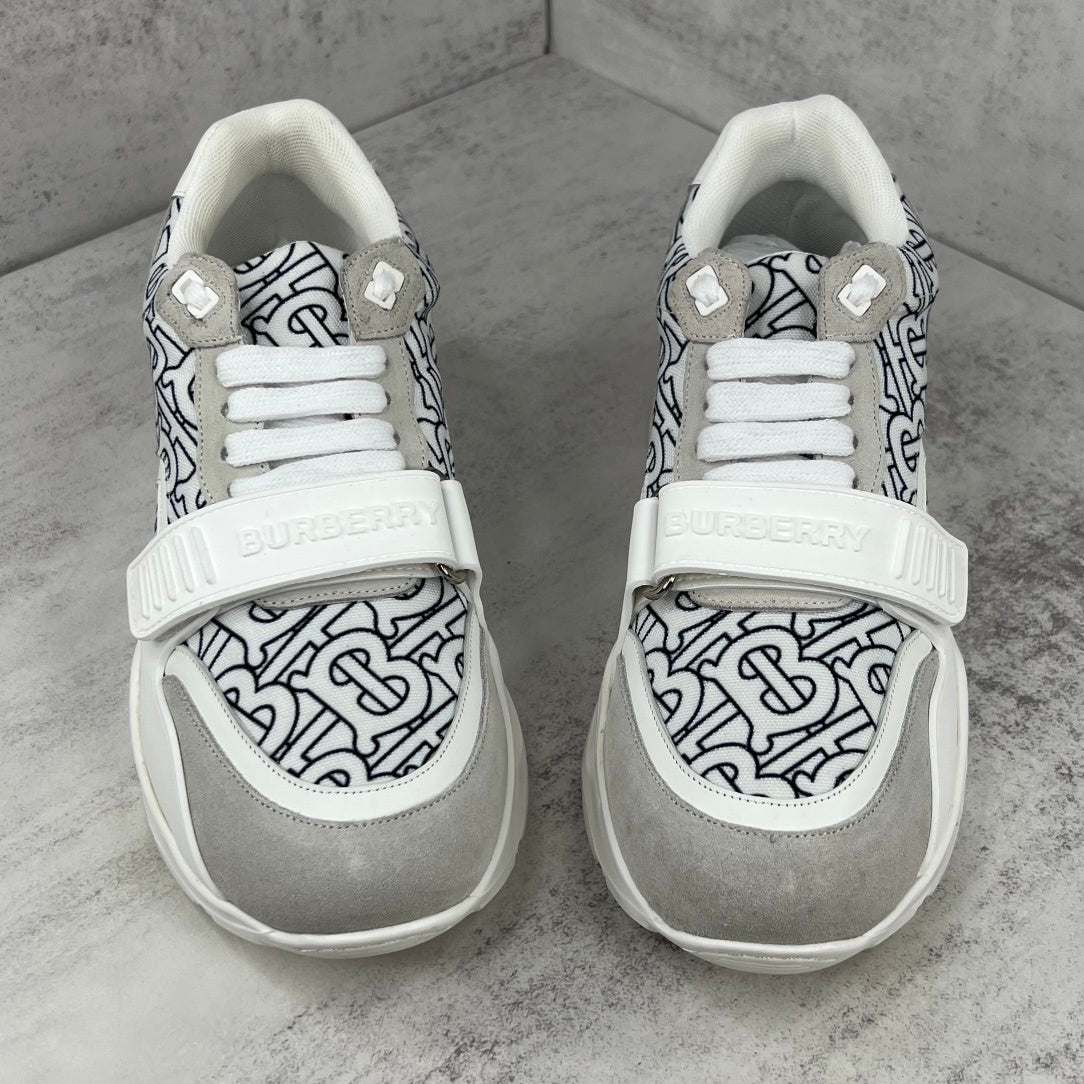 Burberry Ramsey "White-Grey-Black Monogram"