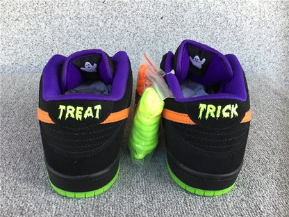 Nike SB Dunk Low "Night Of Mischief"