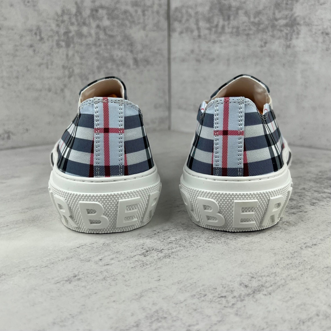 Burberry Slip-On "Grey-Black"