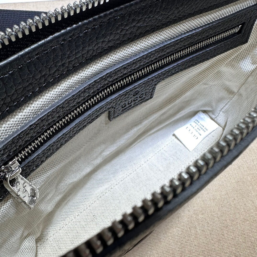 Gucci Jumbo GG Small Messenger Bag