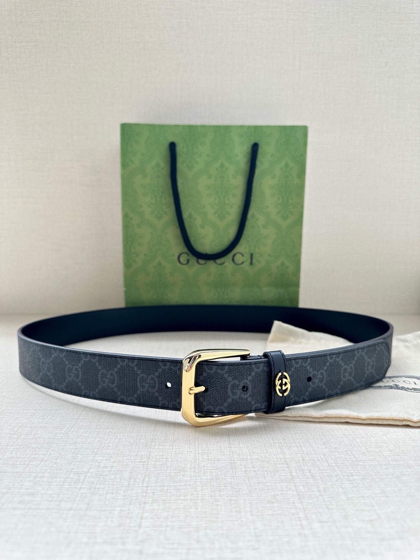 Gucci Belt with Interlocking G Detail "Black"