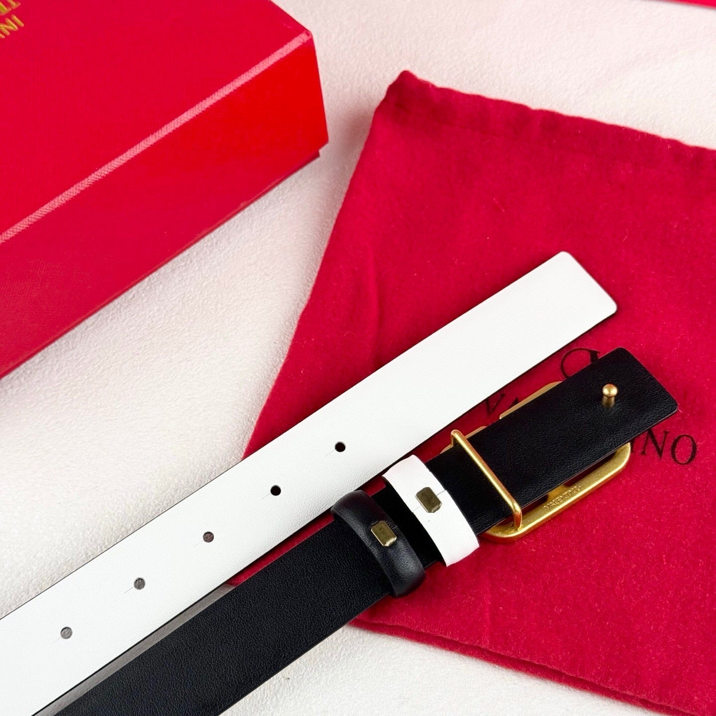 Valentino VLogo Signature Reversible 30mm Leather Belt "Black" and "White"