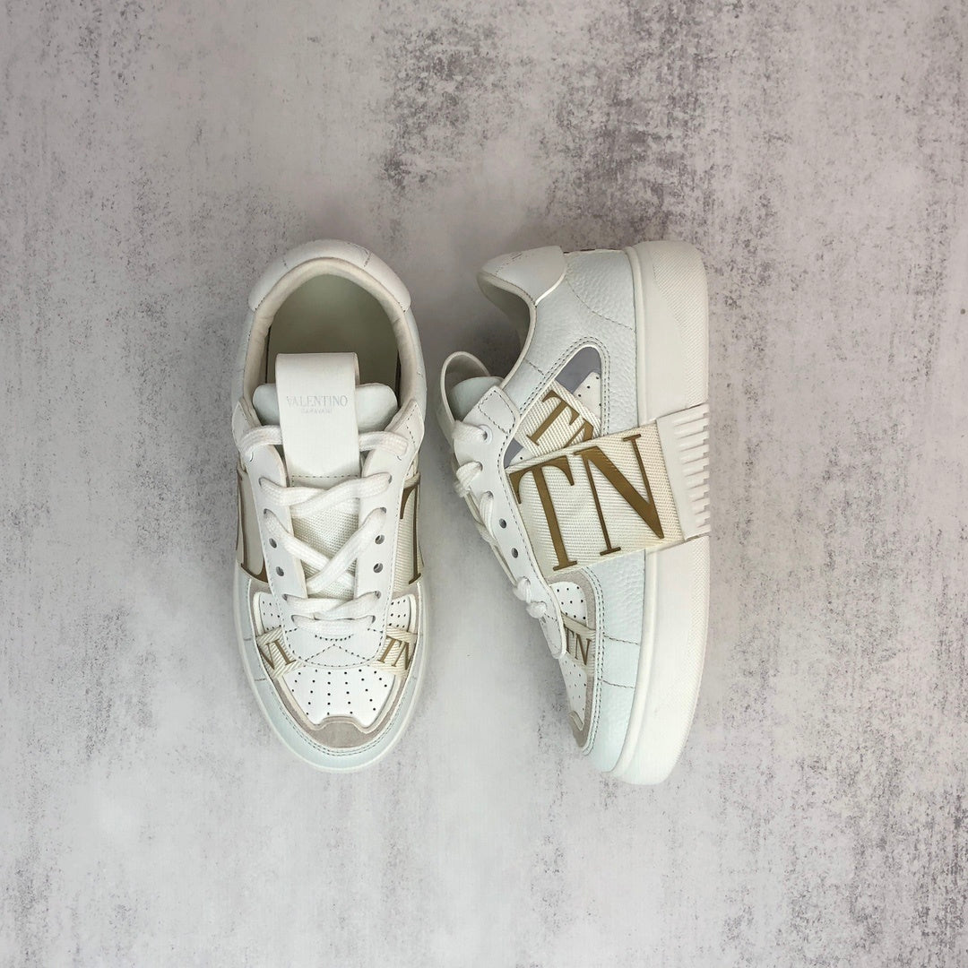 Valentino Garavani VL7N "White-Beige"