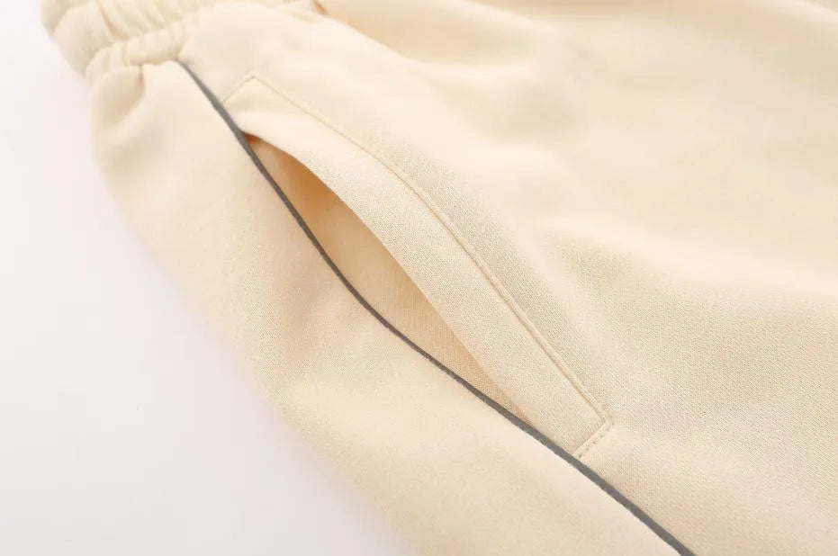 Balenciaga Shorts "Beige"