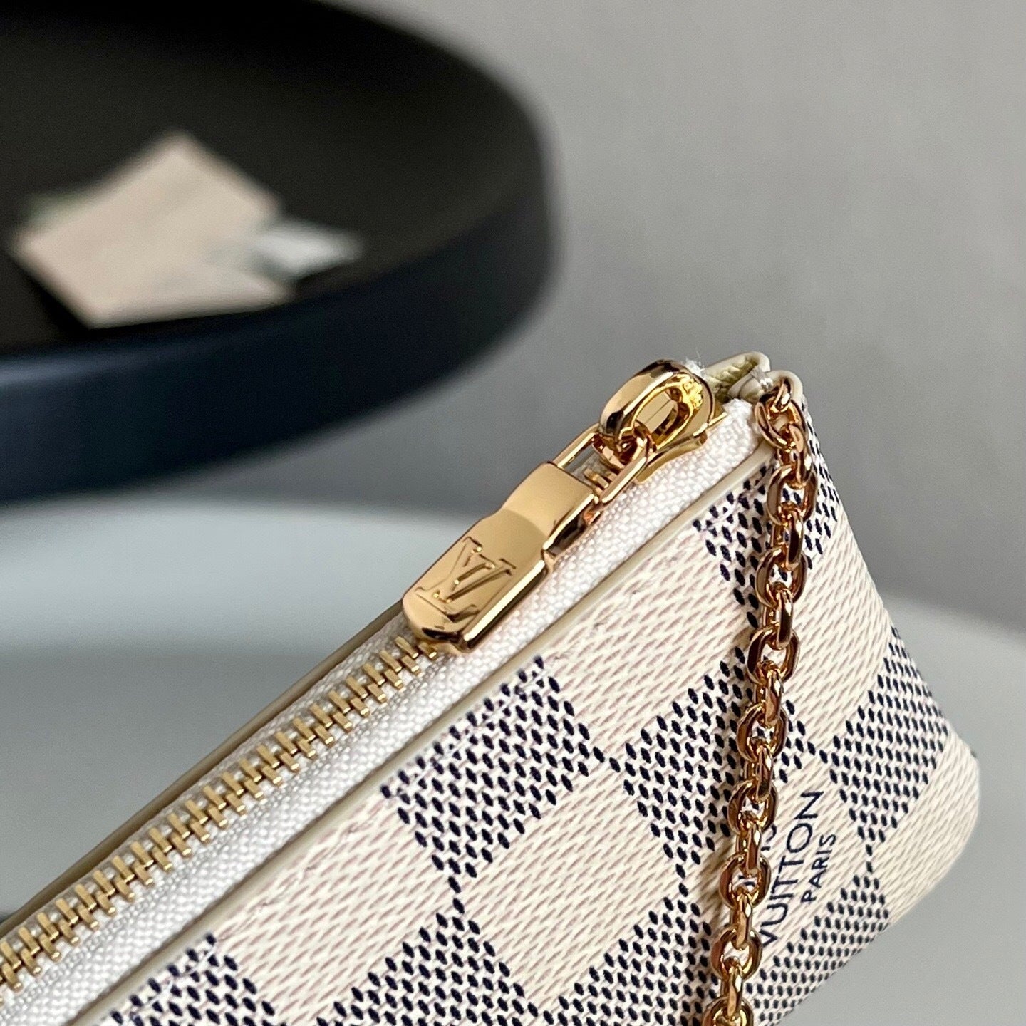 Louis Vuitton Key Pouch "Damier Azur"