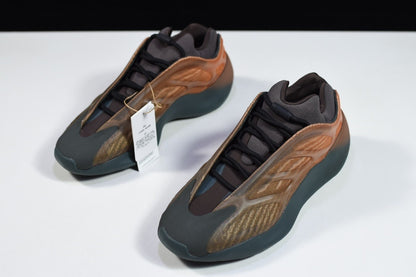 Yeezy 700 V3 "Copper Fade"